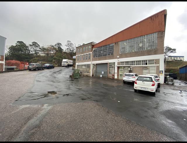 1,000M² WAREHOUSE TO LET IN WESTMEAD